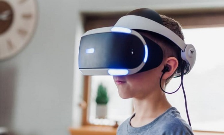 بازی های متاورس با عینک VR